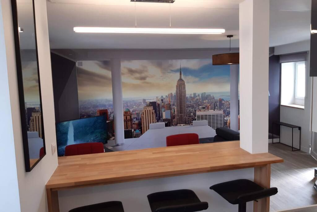 Appartement Renove Le New-York En Centre Ville - Terrasse Et Parking - Non Climatise La Roche-Chalais Eksteriør bilde