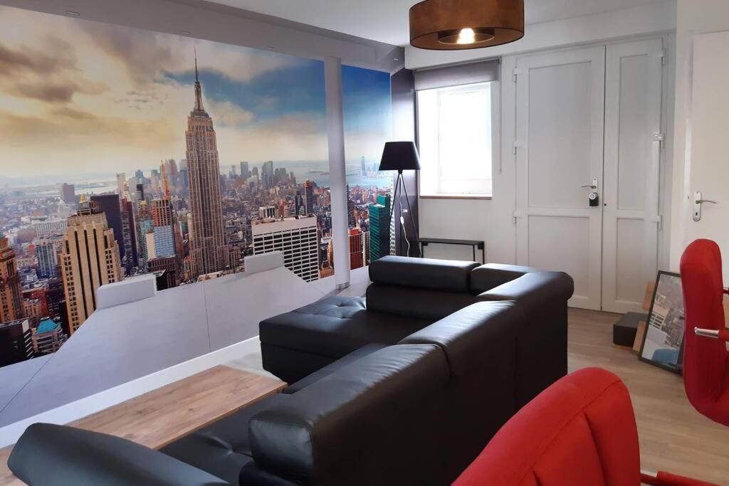 Appartement Renove Le New-York En Centre Ville - Terrasse Et Parking - Non Climatise La Roche-Chalais Eksteriør bilde