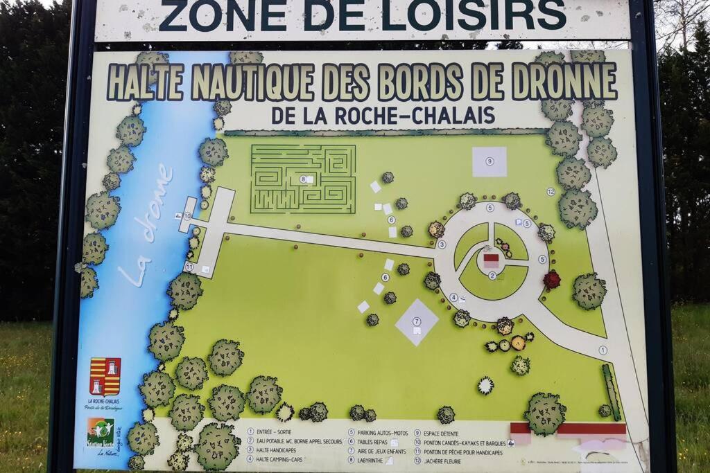 Appartement Renove Le New-York En Centre Ville - Terrasse Et Parking - Non Climatise La Roche-Chalais Eksteriør bilde